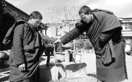 寺庙僧人法律知识书,构建和谐宗教环境的法治基石